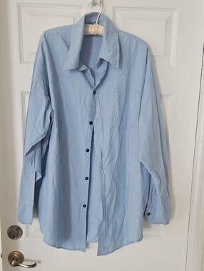 Men's Classic Light Blue Casual Button-Down Shirt
